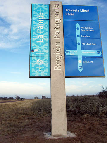 FOTO: Nuevos carteles tur&iacute;sticos