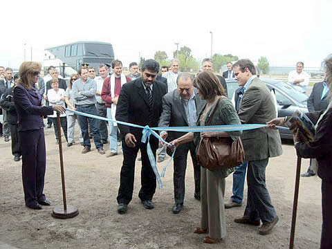FOTO: Jorge inaugur&oacute; una nueva oficina de turismo en La Adela