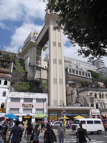 A Europa en barco, auto y avi&oacute;n