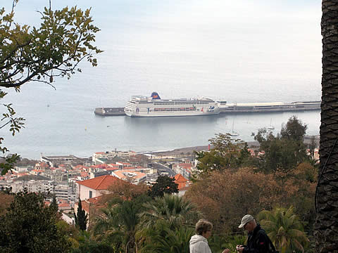 A Europa en barco, auto y avi&oacute;n