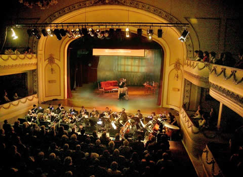 10 Falsos t&oacute;picos populares sobre la &Oacute;pera