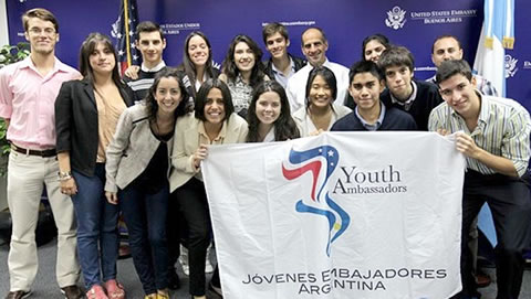 programa J&oacute;venes Embajadores 2015