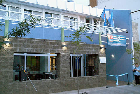 Nuevo frente de la Unidad de Extensión y Desarrollo Territorial General Pico previo a la inauguración de su remodelada sede administrativa. 