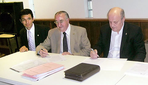 FOTO: UNLPam y Asociaci&oacute;n Hotelera firmaron Convenio